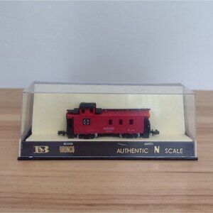 Vintage Bronco Authentic N Scale 36' Caboose Santa Fe